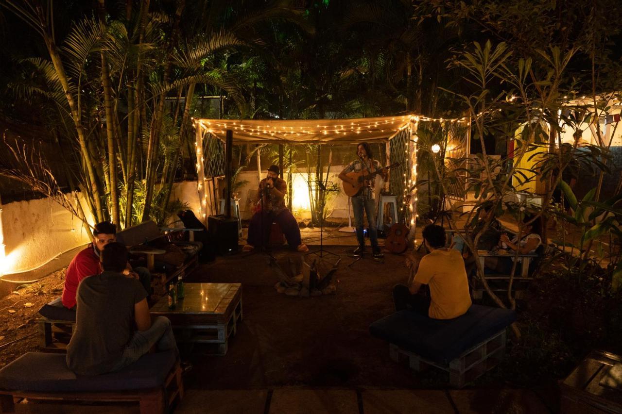 אנג'ונה El Barrio Hostel מראה חיצוני תמונה