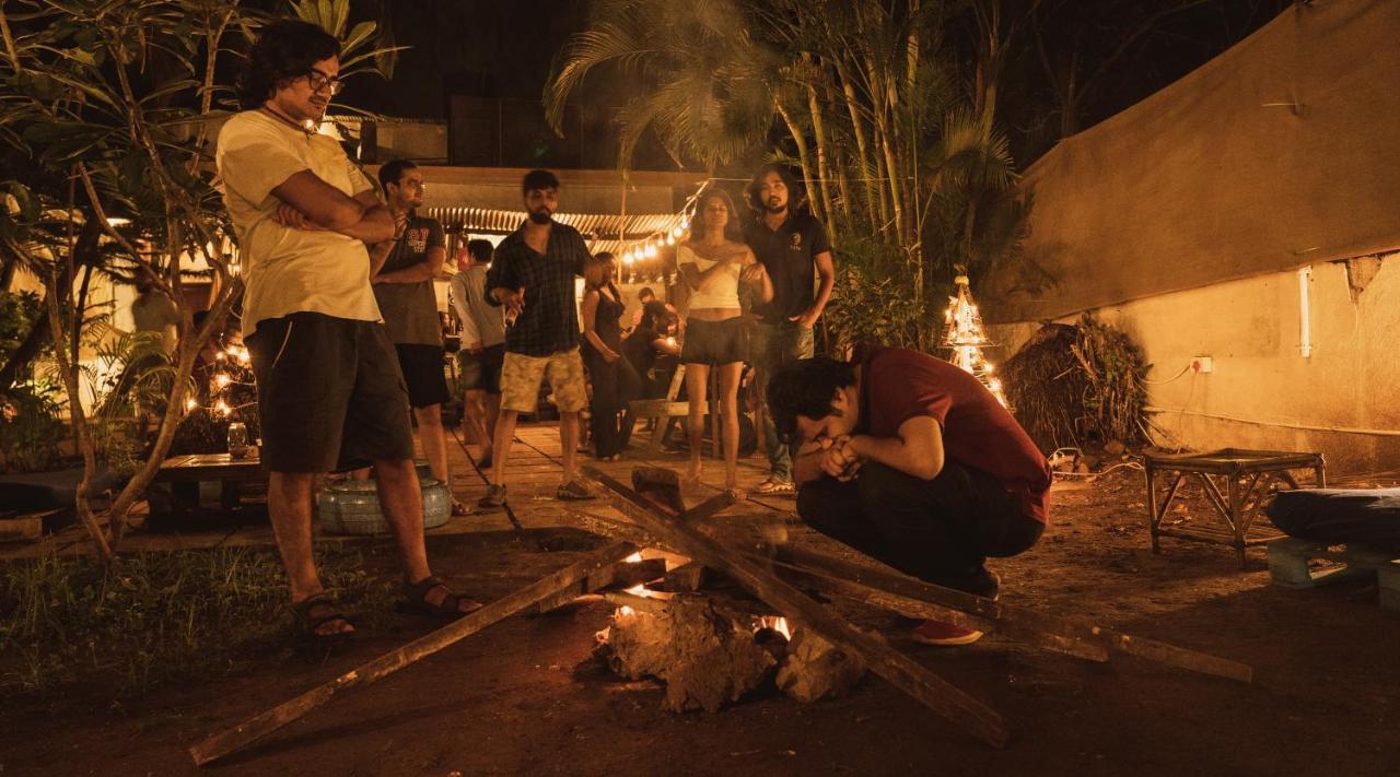 אנג'ונה El Barrio Hostel מראה חיצוני תמונה